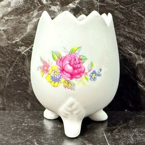 Bone China Footed Cracked Egg Figurine